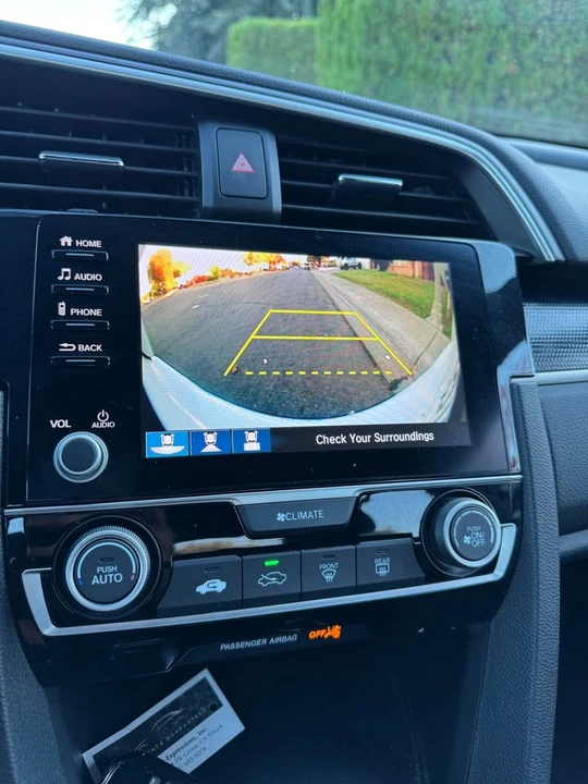 2021 Honda Civic 10th Gen - Image 8 of 20