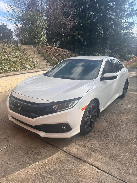 2021 Honda Civic 10th Gen - Image 2 of 8
