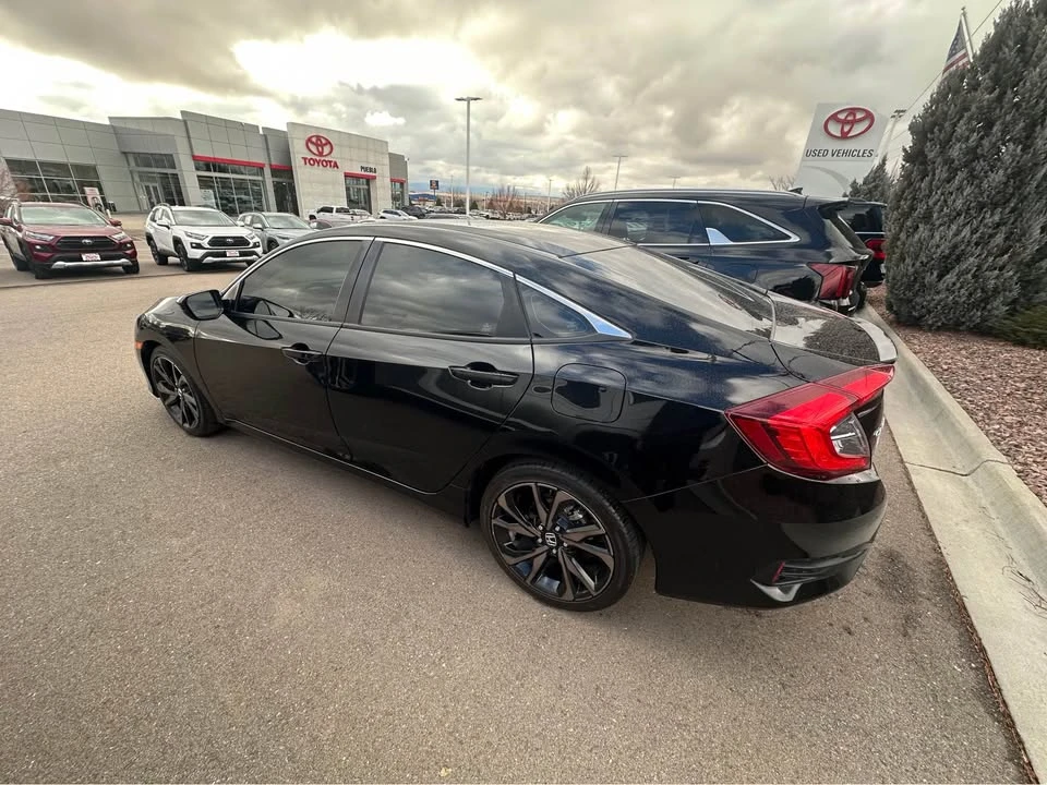 2021 Honda Civic 10th Gen - Image 5 of 9