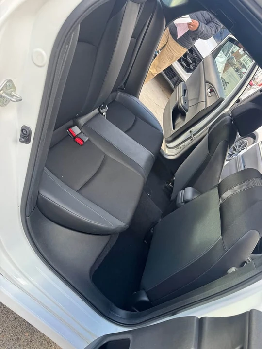 2021 Honda Civic 10th Gen - Image 11 of 16