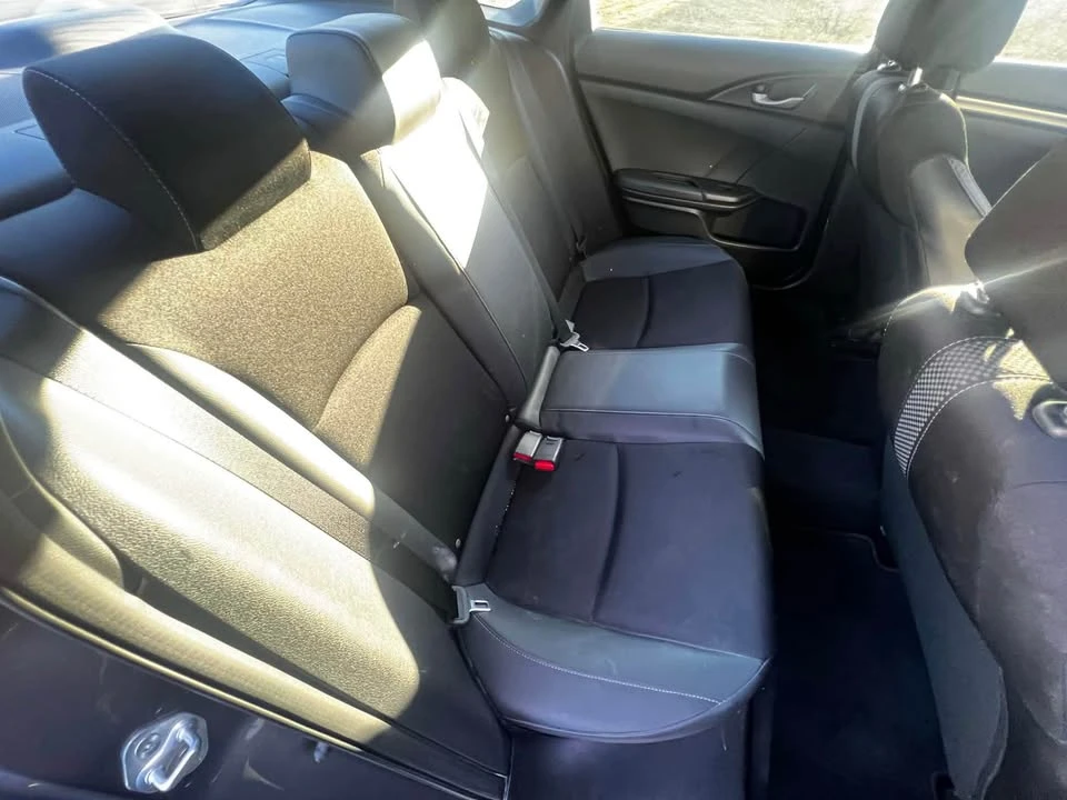 2021 Honda Civic 10th Gen - Image 9 of 12