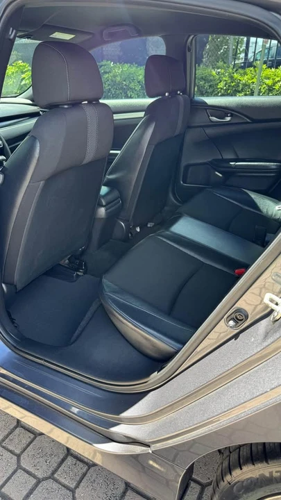 2021 Honda Civic 10th Gen - Image 16 of 19