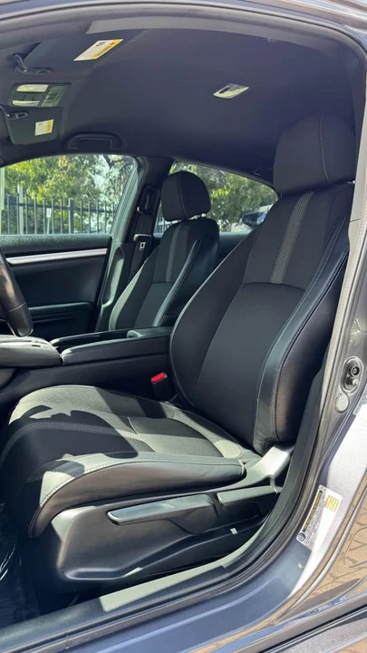2021 Honda Civic 10th Gen - Image 14 of 19