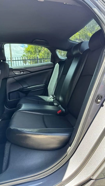 2021 Honda Civic 10th Gen - Image 15 of 19