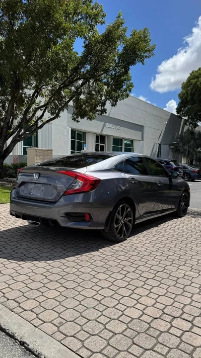2021 Honda Civic 10th Gen - Image 7 of 19