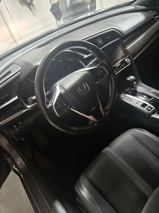 2021 Honda Civic 10th Gen - Image 8 of 11