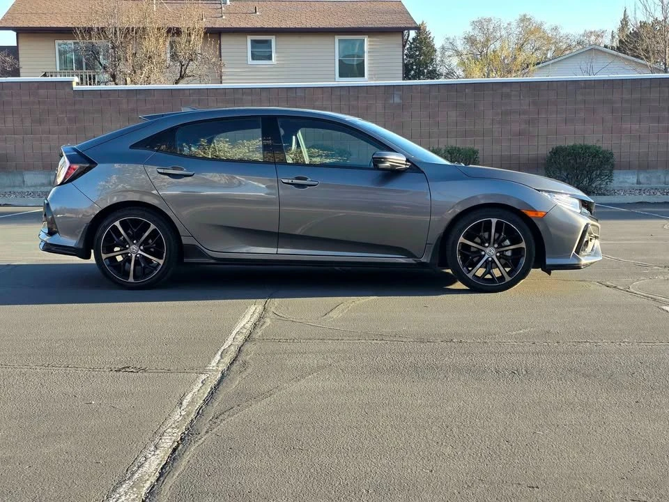 2021 Honda Civic 10th Gen - Image 14 of 16