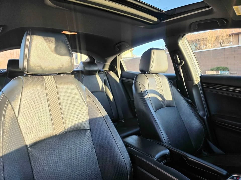 2021 Honda Civic 10th Gen - Image 12 of 16
