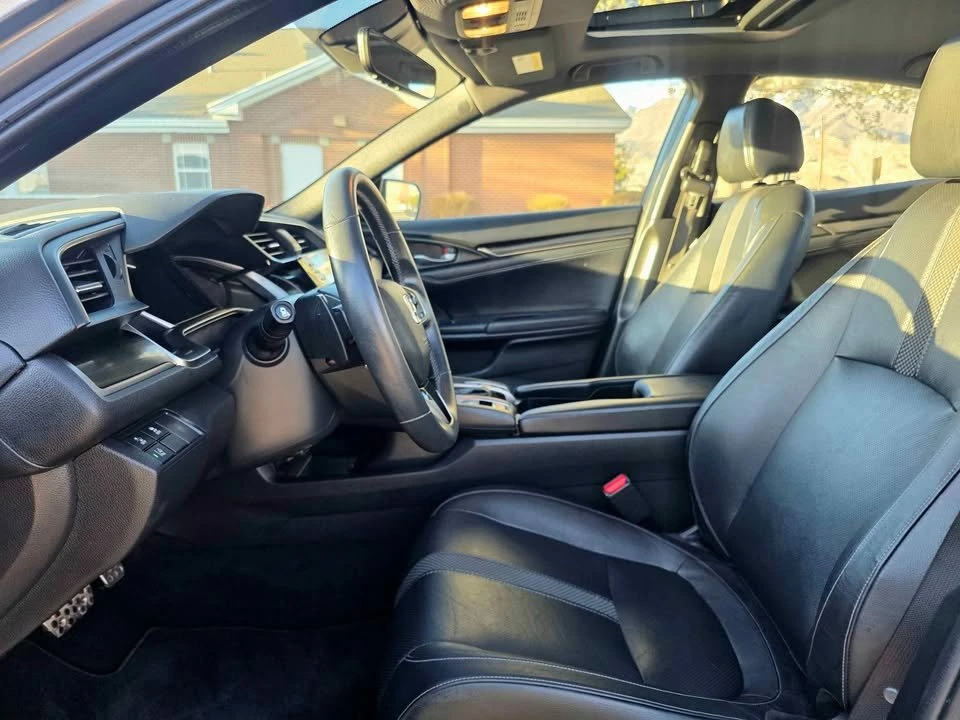 2021 Honda Civic 10th Gen - Image 11 of 16