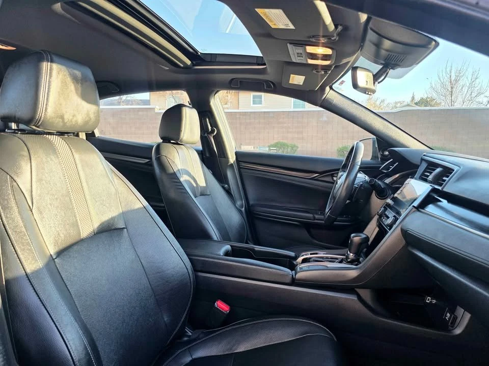 2021 Honda Civic 10th Gen - Image 13 of 16