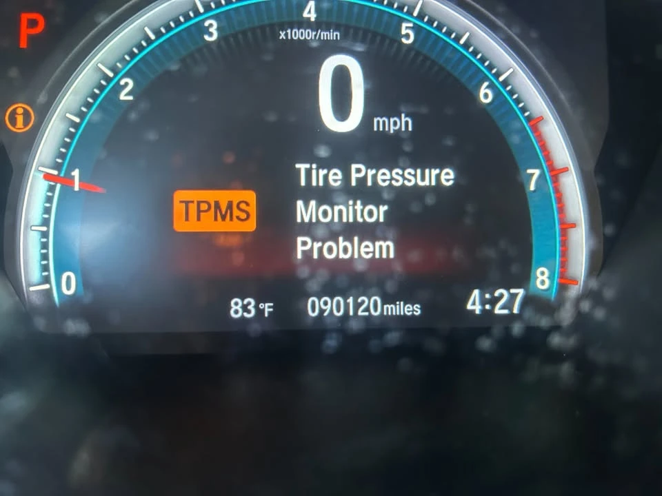 2021 Honda Civic 10th Gen - Image 8 of 13