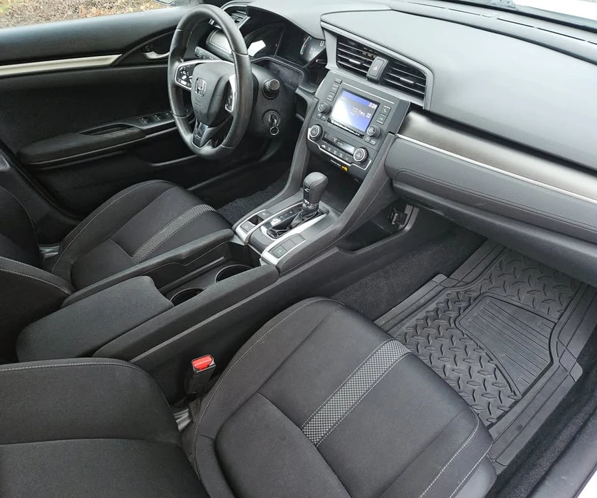 2021 Honda Civic 10th Gen - Image 16 of 18