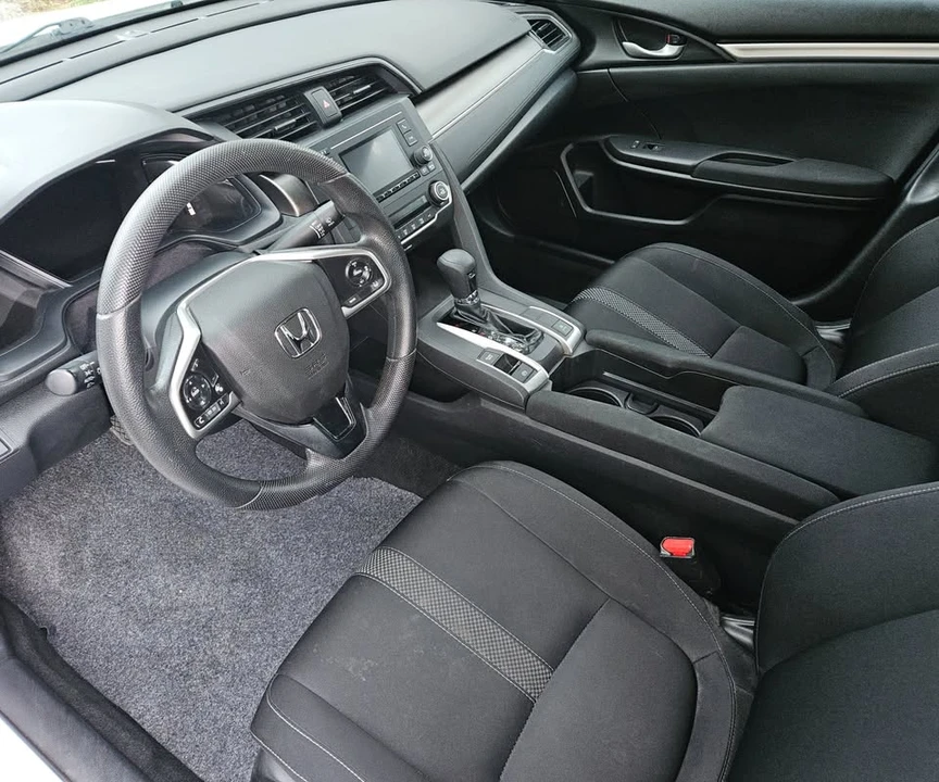 2021 Honda Civic 10th Gen - Image 11 of 18