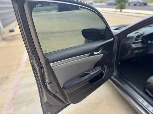 2021 Honda Civic 10th Gen - Image 12 of 15