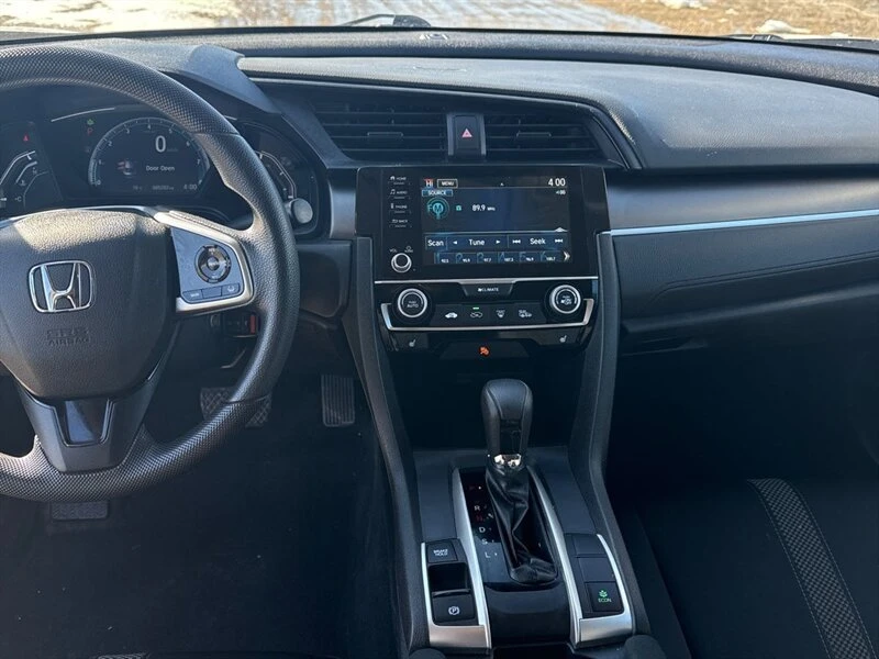 2021 Honda Civic 10th Gen - Image 10 of 14