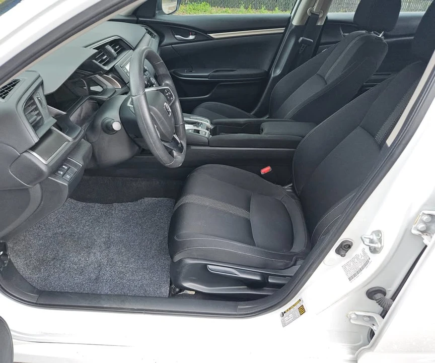 2021 Honda Civic 10th Gen - Image 10 of 18