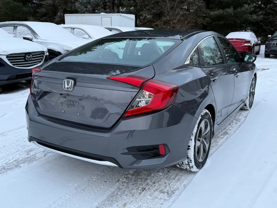 2021 Honda Civic 10th Gen - Image 16 of 18