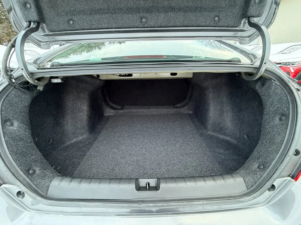 2021 Honda Civic 10th Gen - Image 17 of 18