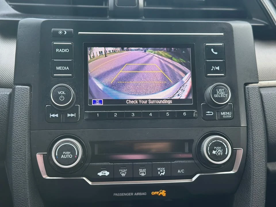 2021 Honda Civic 10th Gen - Image 11 of 19