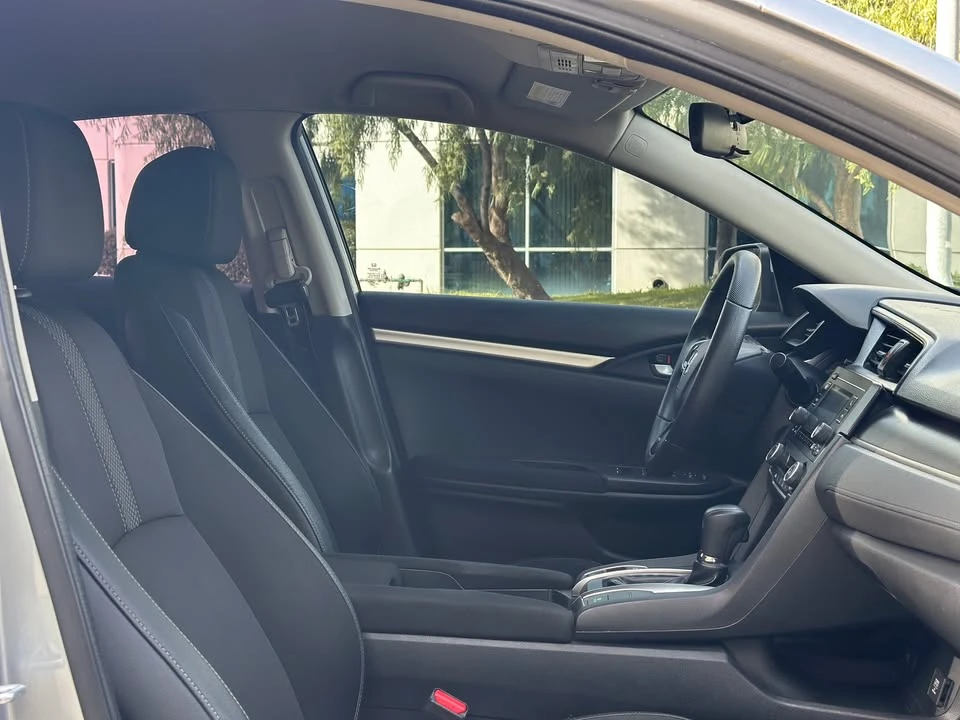 2021 Honda Civic 10th Gen - Image 15 of 19