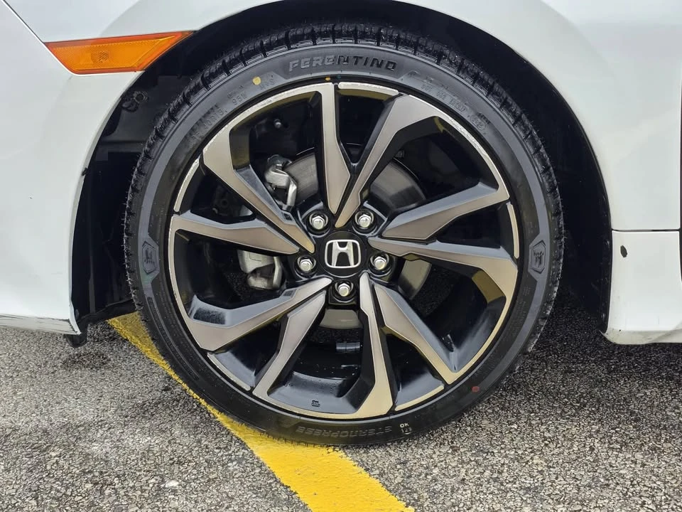 2021 Honda Civic 10th Gen - Image 8 of 14