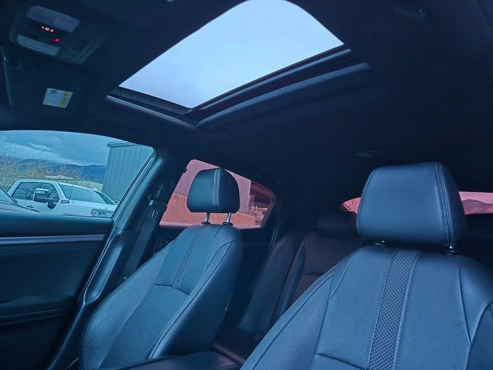 2021 Honda Civic 10th Gen - Image 14 of 19
