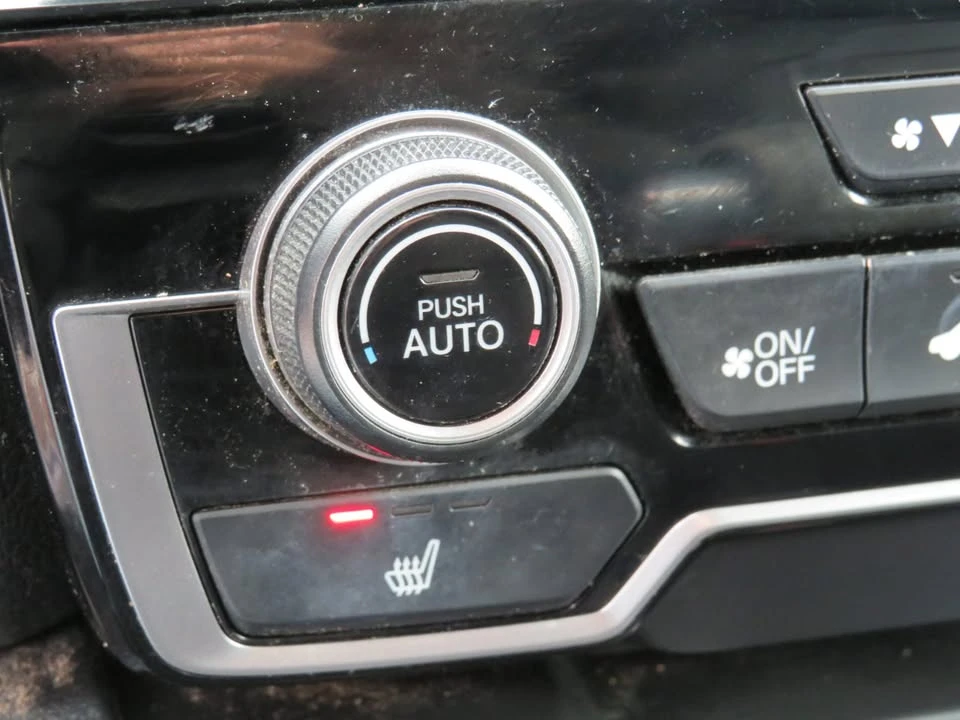 2021 Honda CR-V 5th Gen - Image 16 of 20