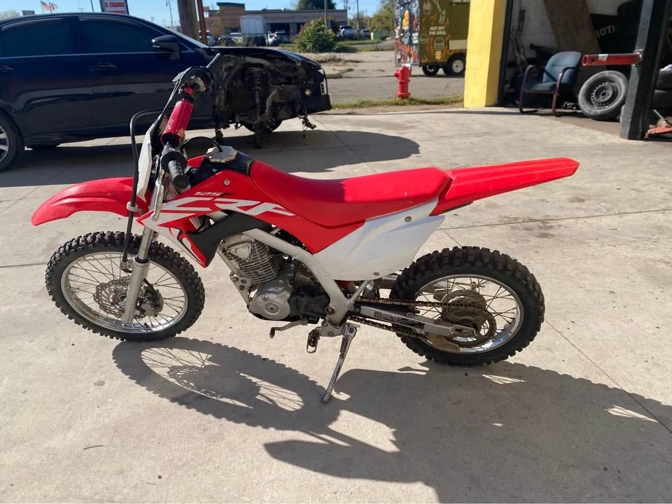 2021 Honda CRF - Image 2 of 3