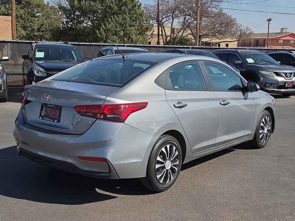 2021 Hyundai Accent - Image 2 of 12