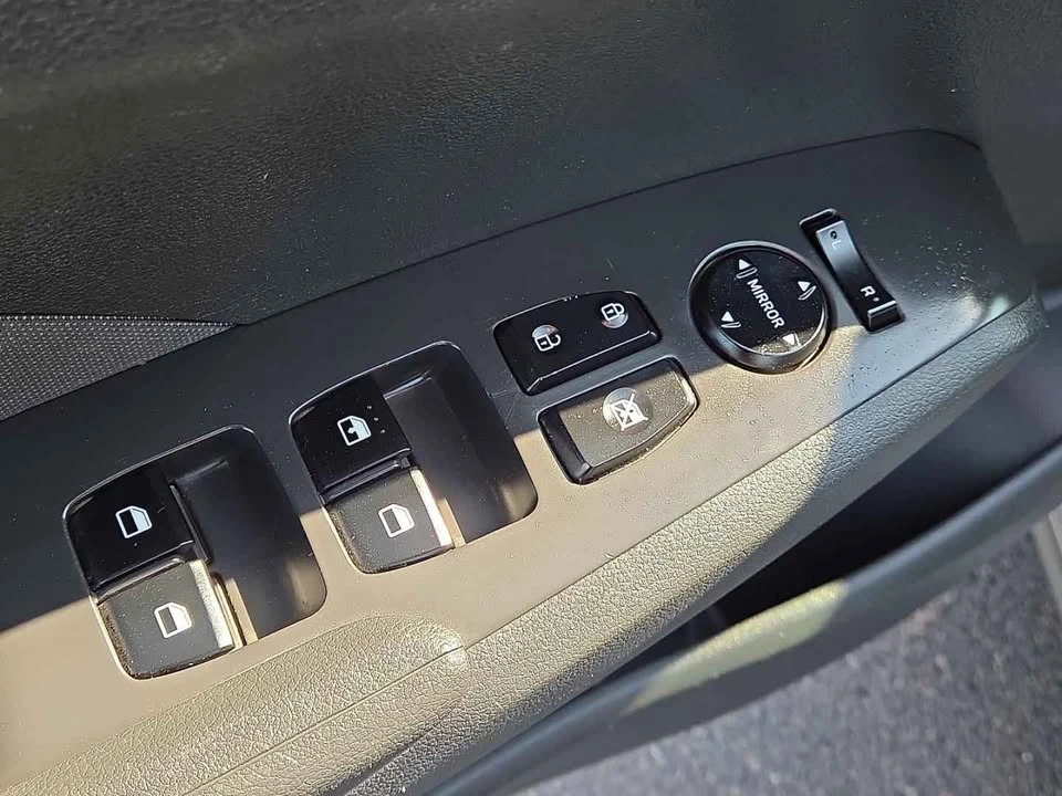 2021 Hyundai Accent - Image 10 of 12