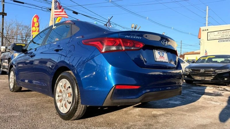 2021 Hyundai Accent - Image 8 of 12