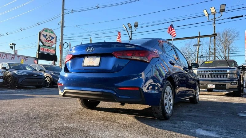 2021 Hyundai Accent - Image 9 of 12