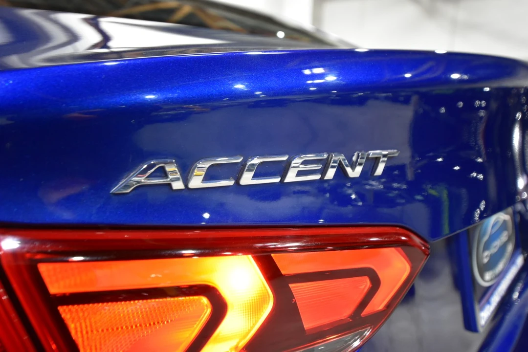 2021 Hyundai Accent - Image 8 of 12
