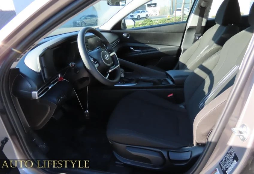 2021 Hyundai Elantra - Image 18 of 21