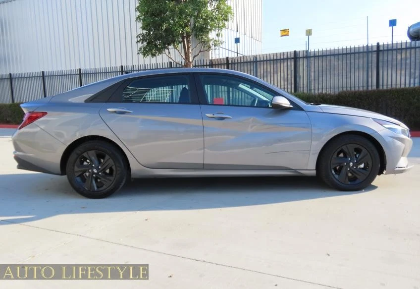 2021 Hyundai Elantra - Image 9 of 21