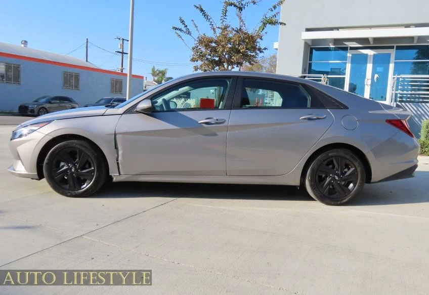 2021 Hyundai Elantra - Image 10 of 21