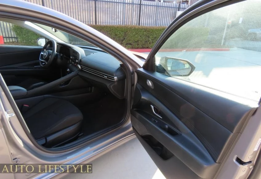 2021 Hyundai Elantra - Image 20 of 21