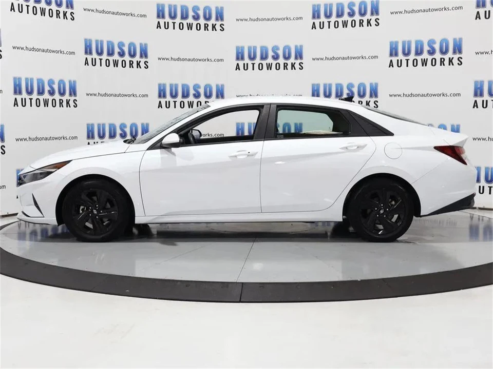 2021 Hyundai Elantra - Image 3 of 31