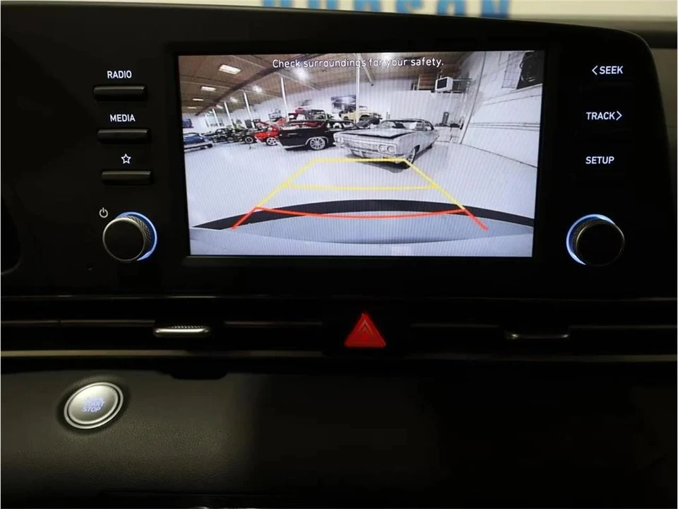 2021 Hyundai Elantra - Image 18 of 31