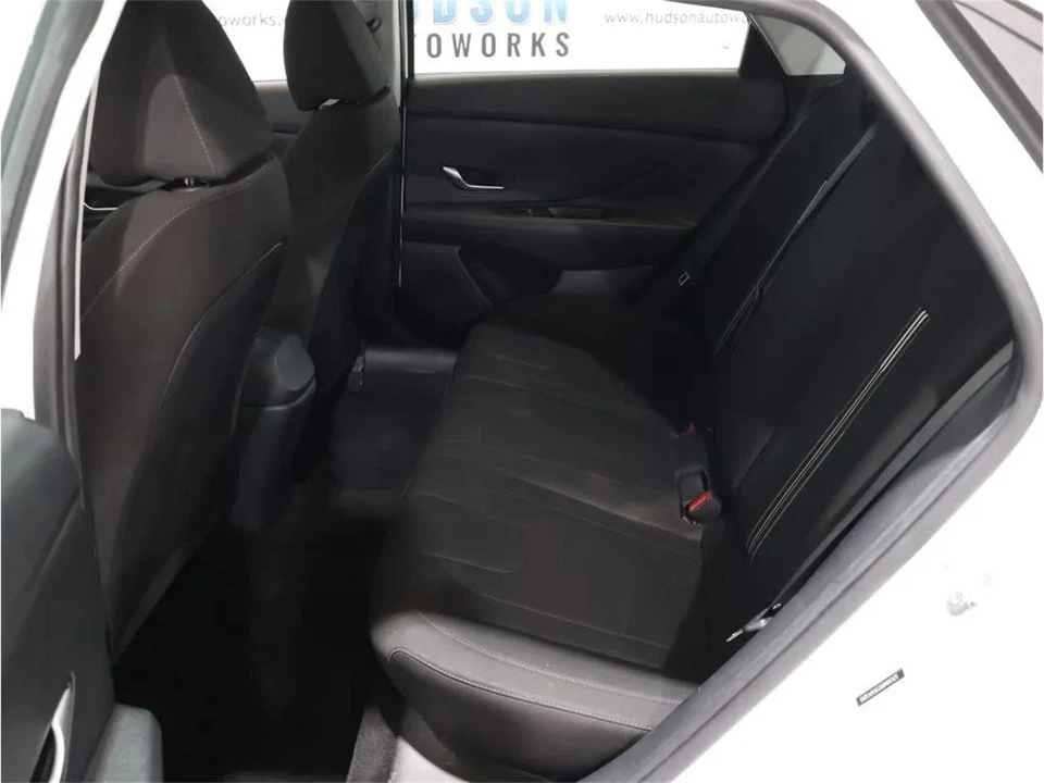 2021 Hyundai Elantra - Image 24 of 31
