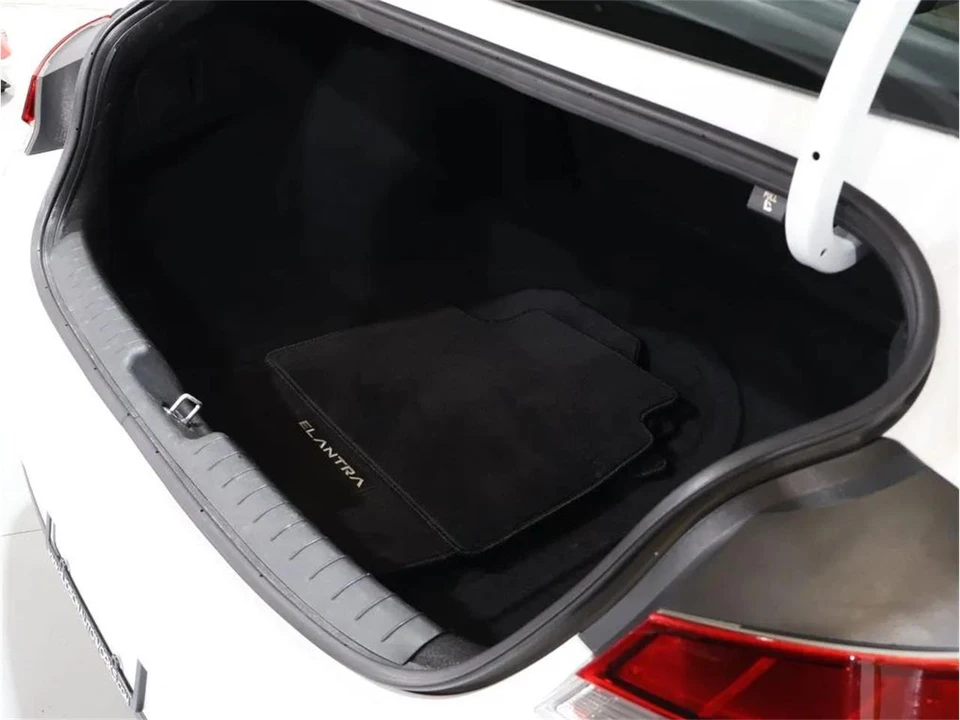 2021 Hyundai Elantra - Image 30 of 31