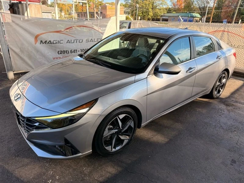 2021 Hyundai Elantra - Image 8 of 12