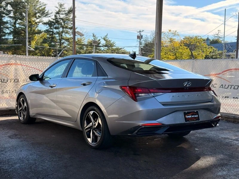 2021 Hyundai Elantra - Image 9 of 12