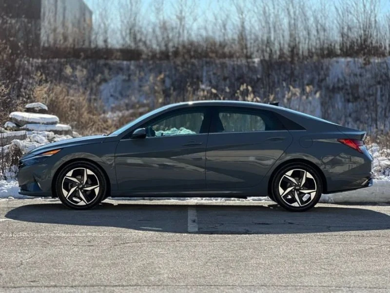 2021 Hyundai Elantra - Image 5 of 12