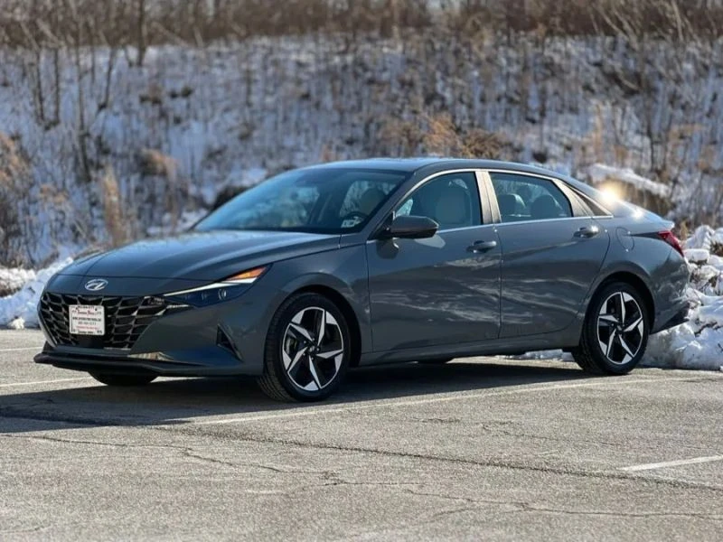 2021 Hyundai Elantra - Image 4 of 12