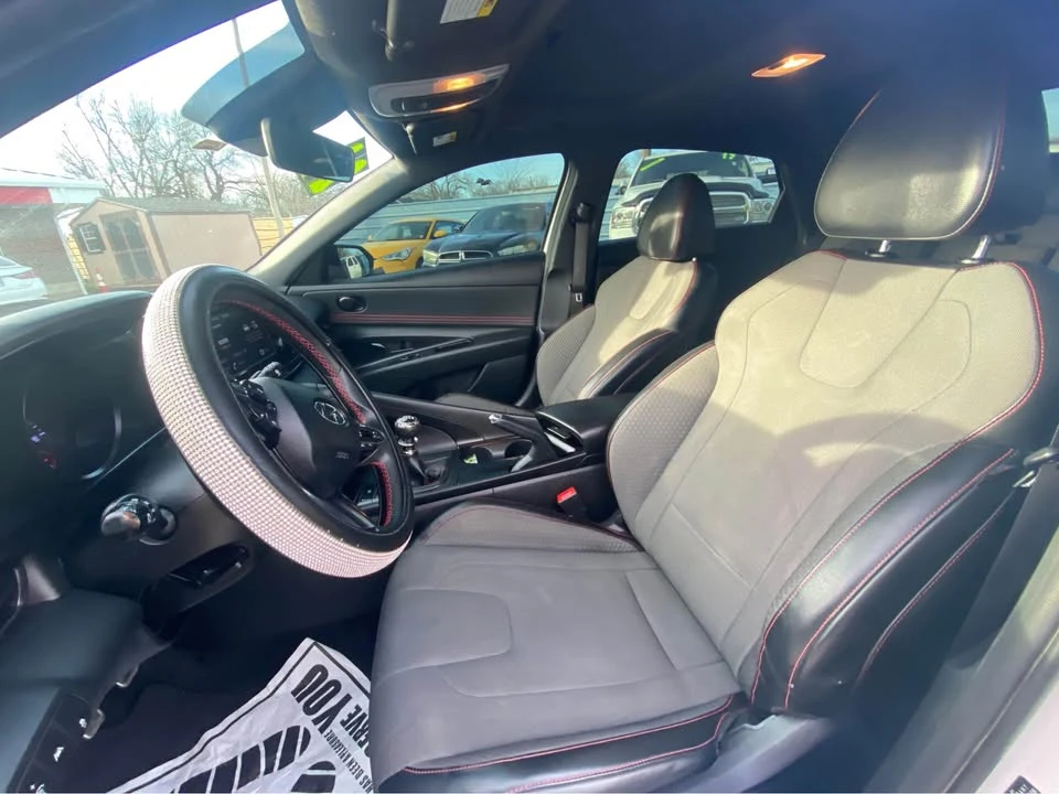 2021 Hyundai Elantra - Image 8 of 16