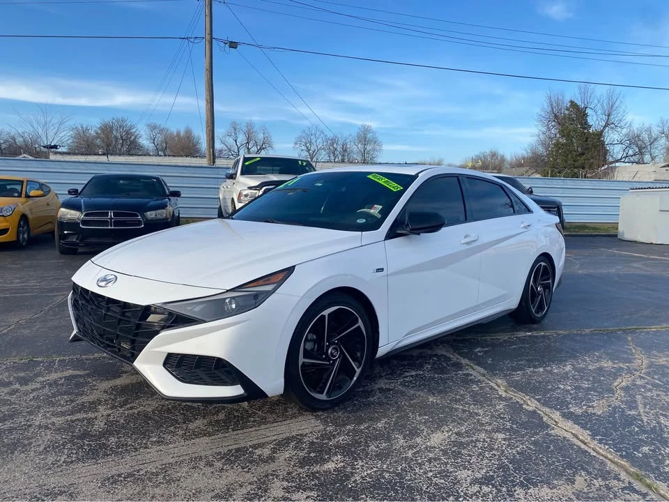 2021 Hyundai Elantra - Image 4 of 16
