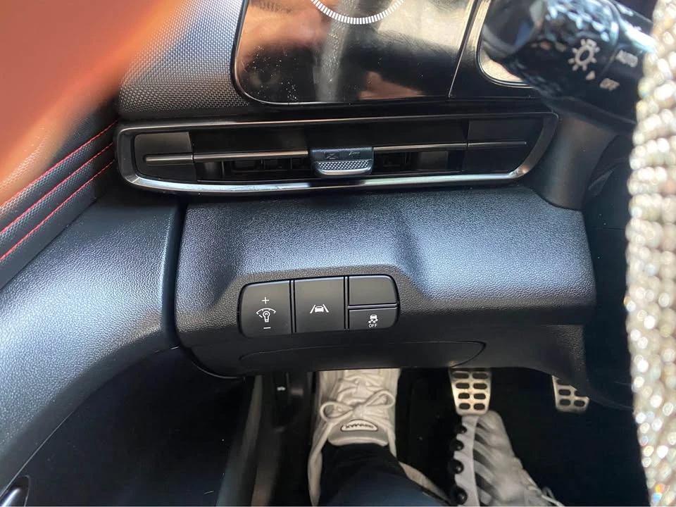 2021 Hyundai Elantra - Image 14 of 16