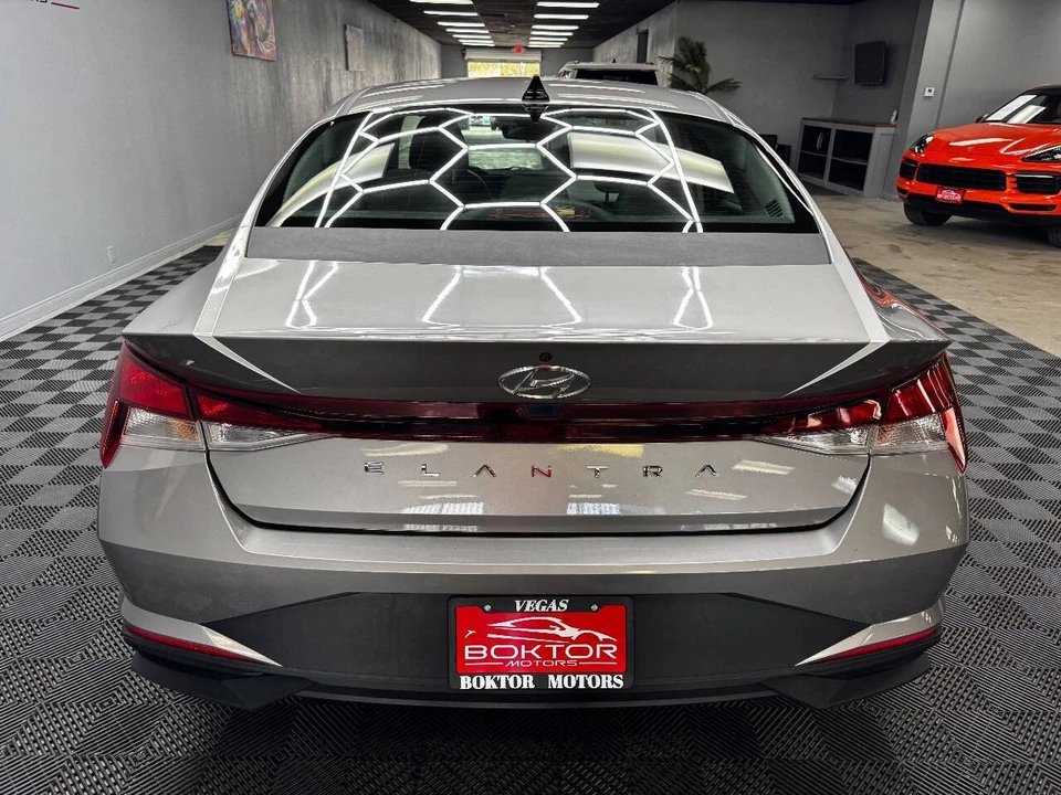 2021 Hyundai Elantra - Image 11 of 12
