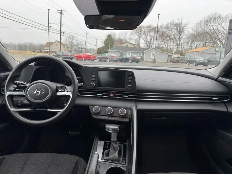 2021 Hyundai Elantra - Image 9 of 11